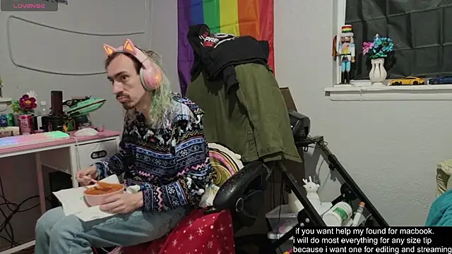 tallnerdyguy online show from October 9, 2025, 1:36 am