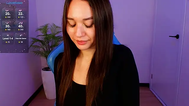 margeriTirell online show from October 13, 2025, 7:19 am