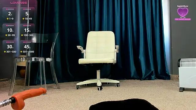 Snapshot of LaurynCopper chatting on November 3, 2025, 7:53 am LaurynCopper online show from November 3, 2025, 7:53 am