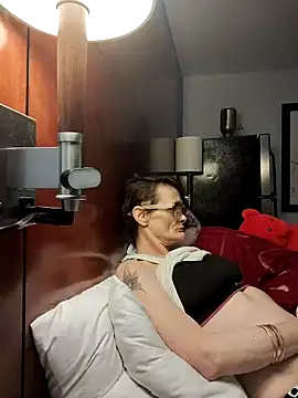 Snapshot of ivylee31 chatting on January 12, 2025, 1:21 am ivylee31 online show from January 12, 2025, 1:21 am