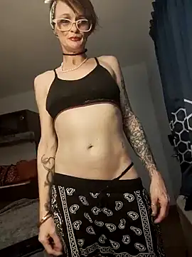 Snapshot of ivylee31 chatting on January 15, 2025, 11:30 pm ivylee31 online show from January 15, 2025, 11:30 pm