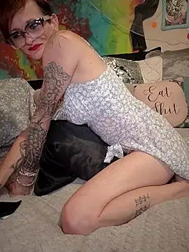 ivylee31 online show from July 14, 2026, 3:22 am