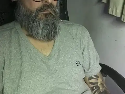 Snapshot of cabine103 chatting on November 8, 2025, 2:34 am cabine103 online show from November 8, 2025, 2:34 am