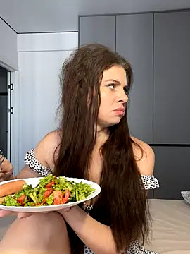 CurlyLara online show from September 28, 2025, 10:42 am