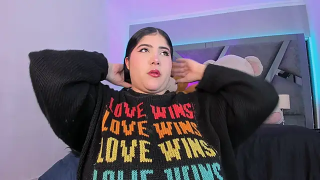 AmberiniHoffman online show from November 11, 2025, 12:05 pm