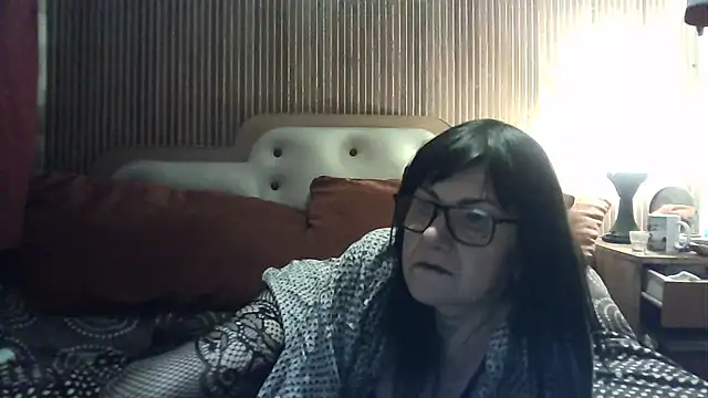 AlanaLaDream online show from December 20, 2024, 10:00 pm