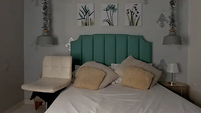 Khenta Michells online show from January 17, 2025, 10:44 am