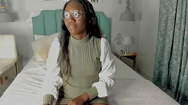 Khenta Michells online show from January 22, 2025, 10:40 am