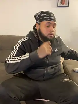 Snapshot of Pap1_Champo chatting on February 18, 2025, 3:21 am Pap1 Champo online show from February 18, 2025, 3:21 am