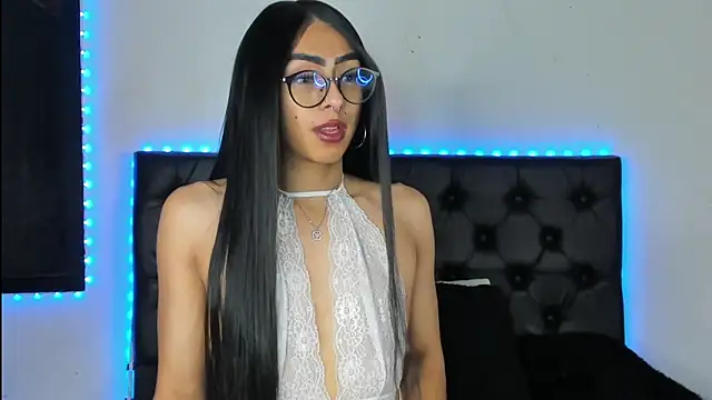 Skyler  blue4 online show from January 12, 2025, 4:42 am