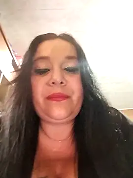 sara pineros online show from November 5, 2025, 8:09 pm