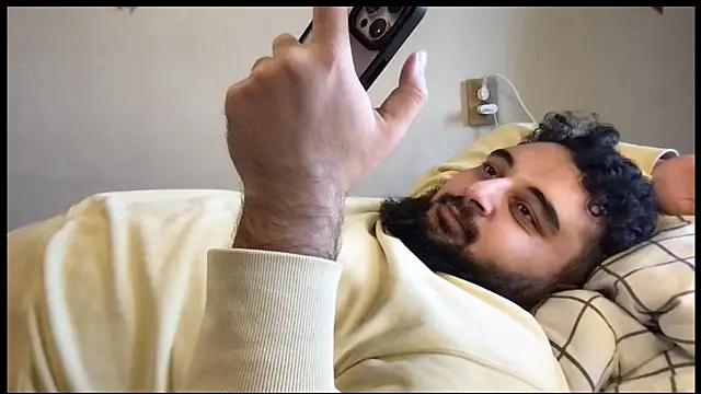 Snapshot of teddy_alan chatting on October 1, 2025, 8:31 am teddy alan online show from October 1, 2025, 8:31 am