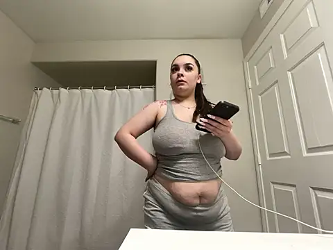 Snapshot of jasmine2badd chatting on March 23, 2025, 5:43 am jasmine2badd online show from March 23, 2025, 5:43 am