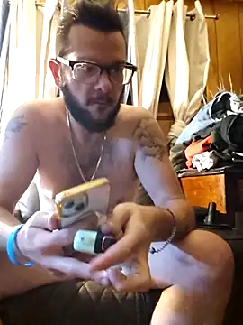 Snapshot of hungverrec chatting on October 2, 2025, 8:21 am hungverrec online show from October 2, 2025, 8:21 am