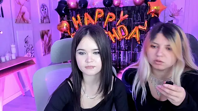 Elainebeness online show from October 19, 2025, 8:31 pm