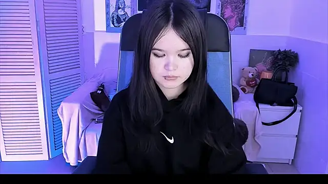 Elainebeness online show from October 26, 2025, 12:16 am