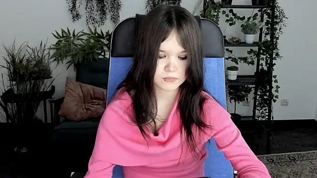 Elainebeness online show from November 30, 2025, 8:35 pm