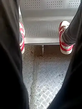 Snapshot of 1010SumiT chatting on February 10, 2025, 4:19 am 1010SumiT online show from February 10, 2025, 4:19 am