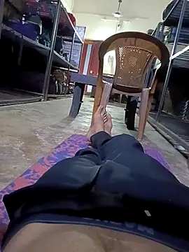 Snapshot of 1010SumiT chatting on October 31, 2025, 5:25 pm 1010SumiT online show from October 31, 2025, 5:25 pm