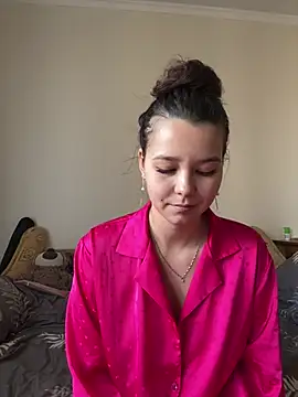 PoppyRobinson online show from December 22, 2024, 8:16 am