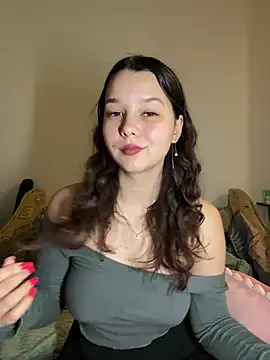 PoppyRobinson online show from January 4, 2025, 6:51 pm