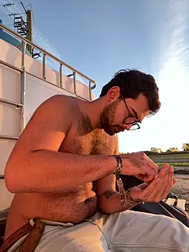 Manelho online show from December 1, 2025, 4:56 pm