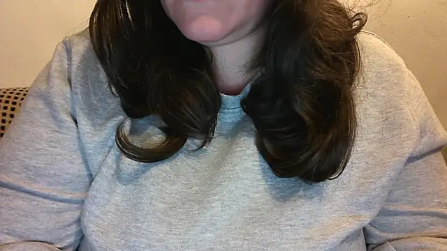 Maebi online show from December 14, 2024, 9:24 pm