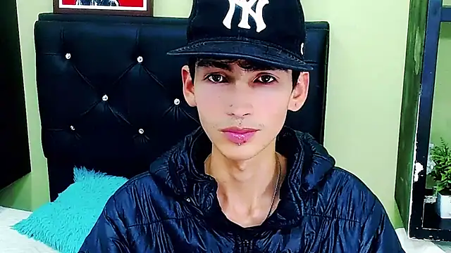 ttimy x boy online show from January 9, 2025, 2:01 am