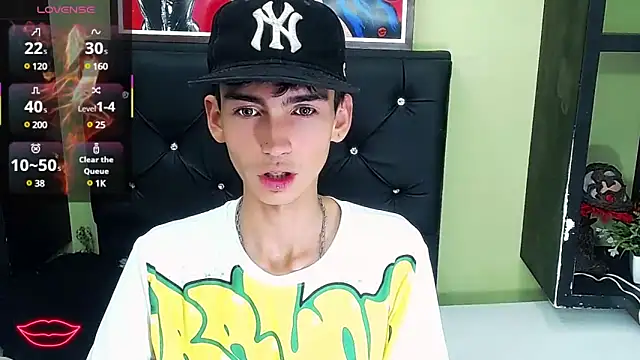 ttimy x boy online show from March 5, 2025, 2:46 am