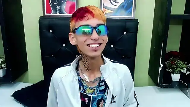 ttimy x boy online show from March 14, 2025, 8:49 pm