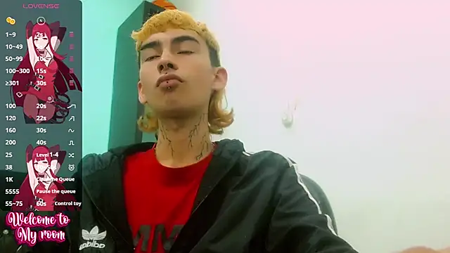 ttimy x boy online show from March 18, 2026, 8:01 pm