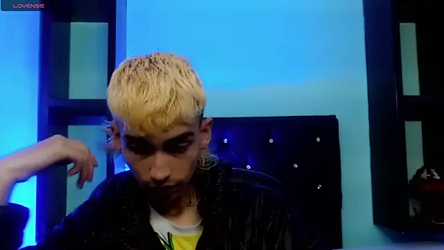 ttimy x boy online show from March 30, 2026, 8:21 pm