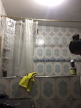 Miss oliviaa online show from January 6, 2025, 2:25 pm