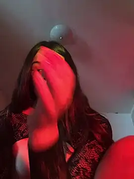 Miss oliviaa online show from February 8, 2025, 7:49 pm