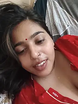 Snapshot of Sweet-Rani chatting on June 18, 2026, 4:44 pm Sweet-Rani online show from June 18, 2026, 4:44 pm