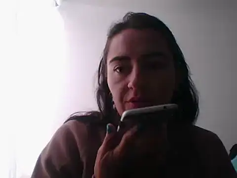  karlie kloss  online show from January 13, 2025, 6:27 pm