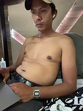 paulkrotz online show from November 24, 2025, 10:42 pm