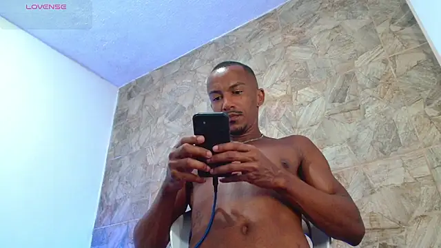 Snapshot of mikejaybra chatting on October 11, 2025, 4:27 pm mikejaybra online show from October 11, 2025, 4:27 pm