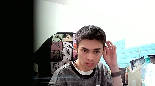 Snapshot of thisisbook_223 chatting on February 7, 2025, 8:10 pm thisisbook 223 online show from February 7, 2025, 8:10 pm