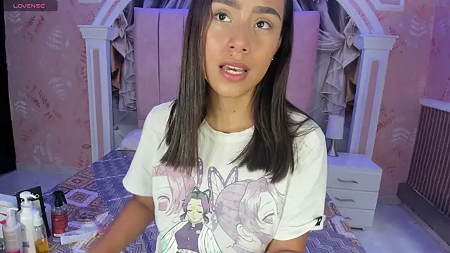 Snapshot of sheyla_sweet18 chatting on February 8, 2025, 2:49 pm sheyla sweet18 online show from February 8, 2025, 2:49 pm