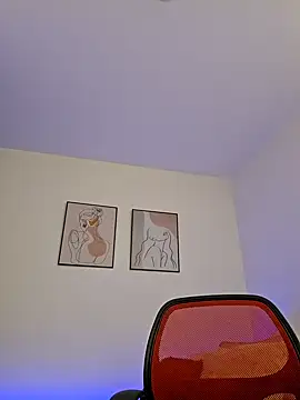 VictoriaEvaans  online show from February 19, 2025, 10:20 pm