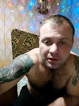 Snapshot of Crek666 chatting on December 28, 2024, 7:22 pm Crek666 online show from December 28, 2024, 7:22 pm
