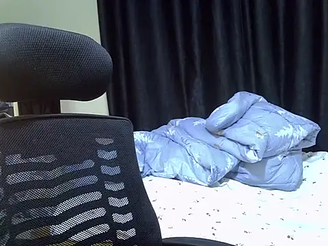 Snapshot of Horny-slut_ chatting on September 30, 2025, 4:17 am Horny-slut online show from September 30, 2025, 4:17 am