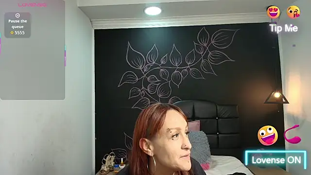 Snapshot of NatashaMason_ chatting on October 18, 2025, 11:55 am NatashaMason online show from October 18, 2025, 11:55 am