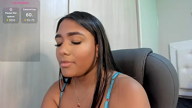 nicole  parker1 online show from March 4, 2026, 1:17 pm