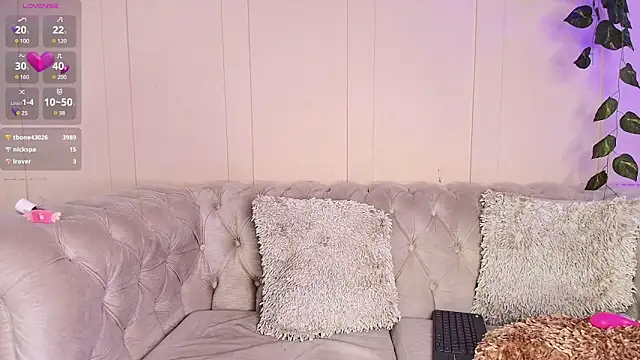 julieta aguilar1 online show from January 14, 2025, 3:36 pm