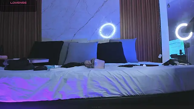 amber  blair online show from December 16, 2024, 8:26 pm