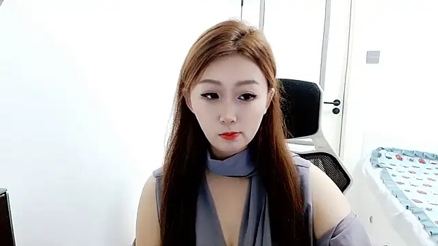 zhenzhen999 online show from November 2, 2025, 2:58 am