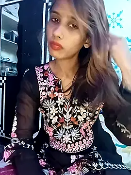 zoya khan25 online show from March 16, 2025, 7:15 am