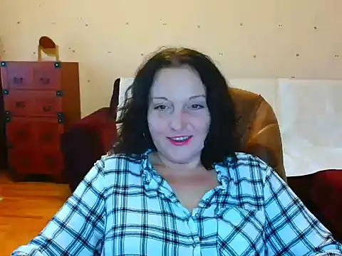 Snapshot of Alice3694 chatting on December 20, 2024, 9:21 am Alice3694 online show from December 20, 2024, 9:21 am